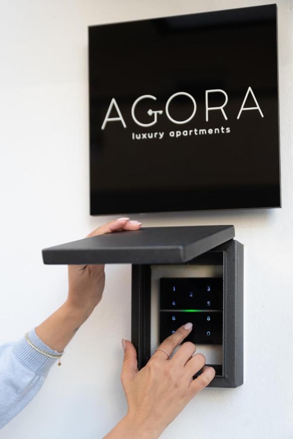 Theros By Agora Luxury Apartments In The Heart Of Heraklion ภายนอก รูปภาพ