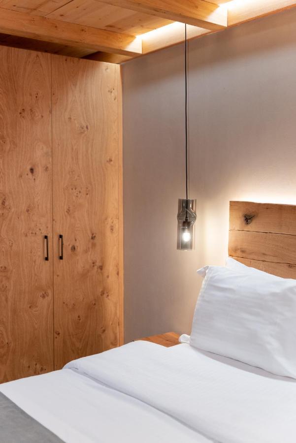 Theros By Agora Luxury Apartments In The Heart Of Heraklion ภายนอก รูปภาพ